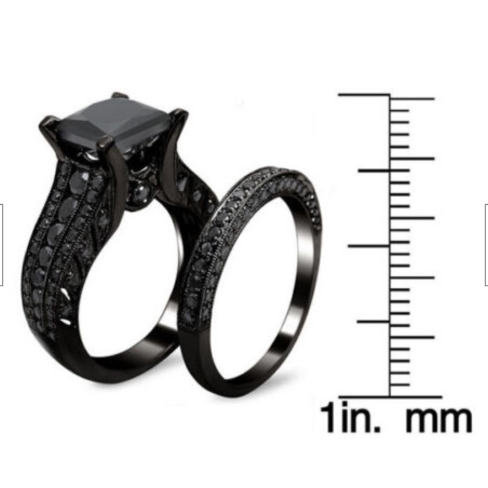New Elegant 18k Gold Filled Black Diamond Ring - Picture 4 of 9